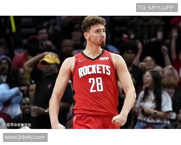 不装了！火箭残阳爆发，阿门28分碾压布克，奇兵轰22分打懵太阳