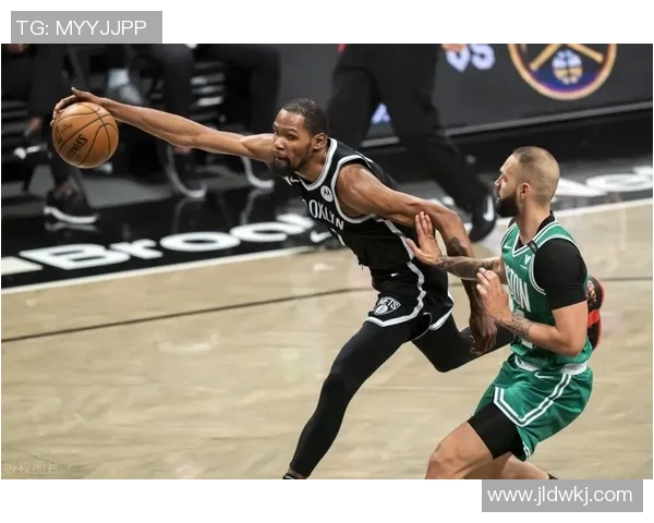 外线有谱!吉迪半场8中4拿到11分6板3助 三分5中3