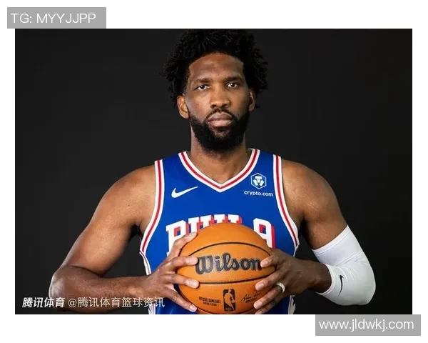 喜剧人！恩比德空篮完成赛季首扣 双手指天庆祝异常兴奋！